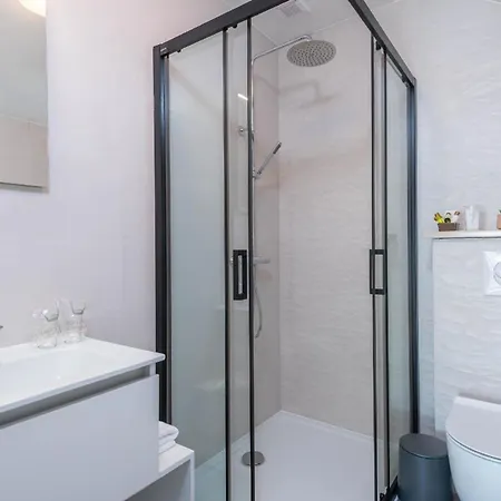 Ferienhaus Mit Privatpool Fuer 8 Personen Ca 200 Qm In Kuciste, Dalmatien Sueddalmatien 度假居