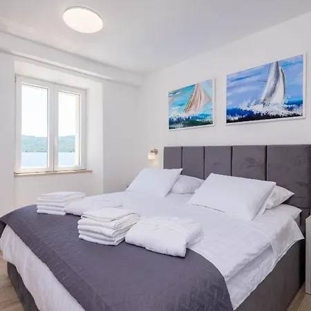 度假居 Ferienhaus Mit Privatpool Fuer 8 Personen Ca 200 Qm In Kuciste, Dalmatien Sueddalmatien *
