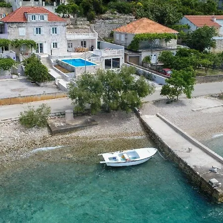 Ferienhaus Mit Privatpool Fuer 8 Personen Ca 200 Qm In Kuciste, Dalmatien Sueddalmatien * 库希斯特