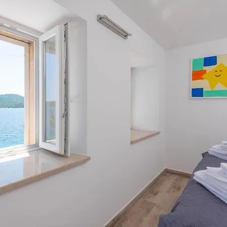 Ferienhaus Mit Privatpool Fuer 8 Personen Ca 200 Qm In Kuciste, Dalmatien Sueddalmatien * クチフェ